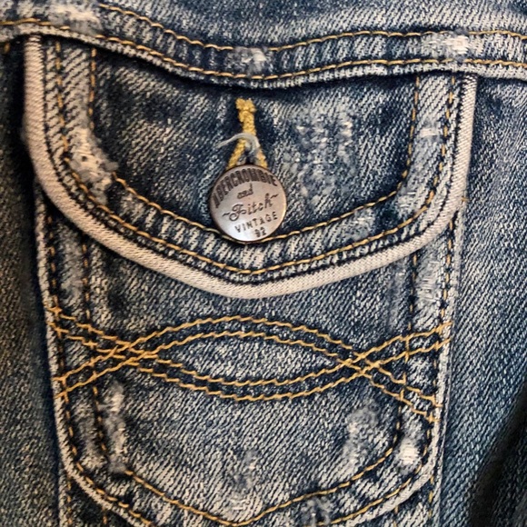Classic A & F denim Jean jacket - sz MED - Picture 3 of 6